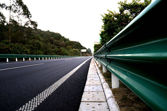 湘潭高速公路护栏的常用类型